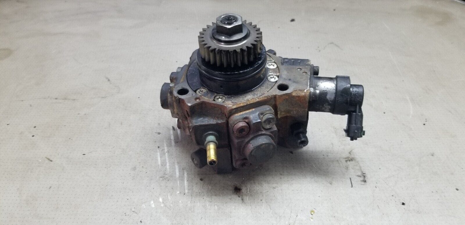 MASTER MOVANO NV400 2.3 High Pressure Diesel Pump H8201045496 0445010250 – Quality Used Car Part.