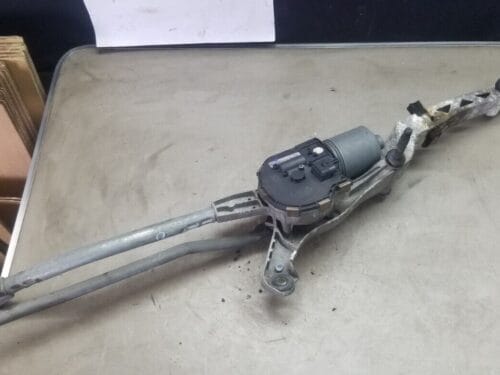 MERCEDES BENZ C CLASS C204 Coupe 2007-2015 Wiper Assembly A2048201140