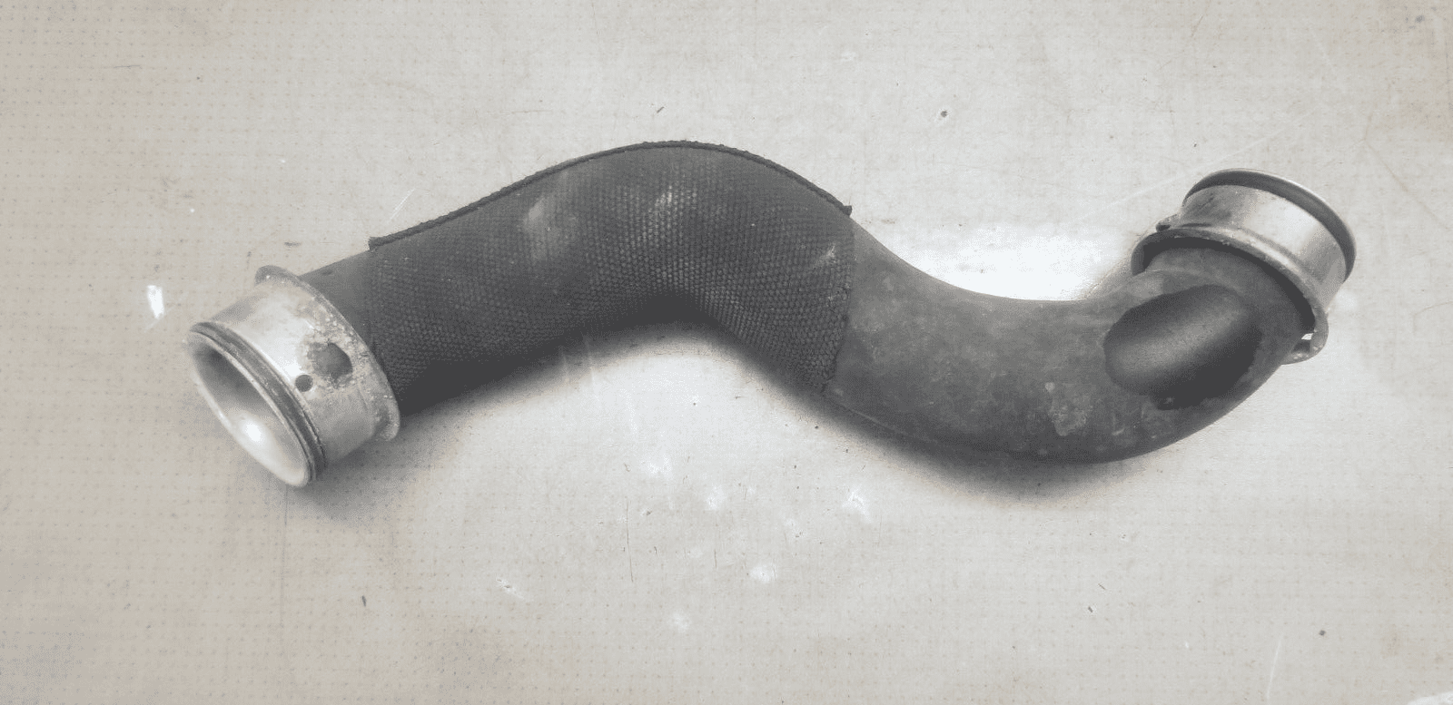 MERCEDES BENZ C E CLASS W212 2007-2014 RADIATOR COOLANT PIPE A2125018282