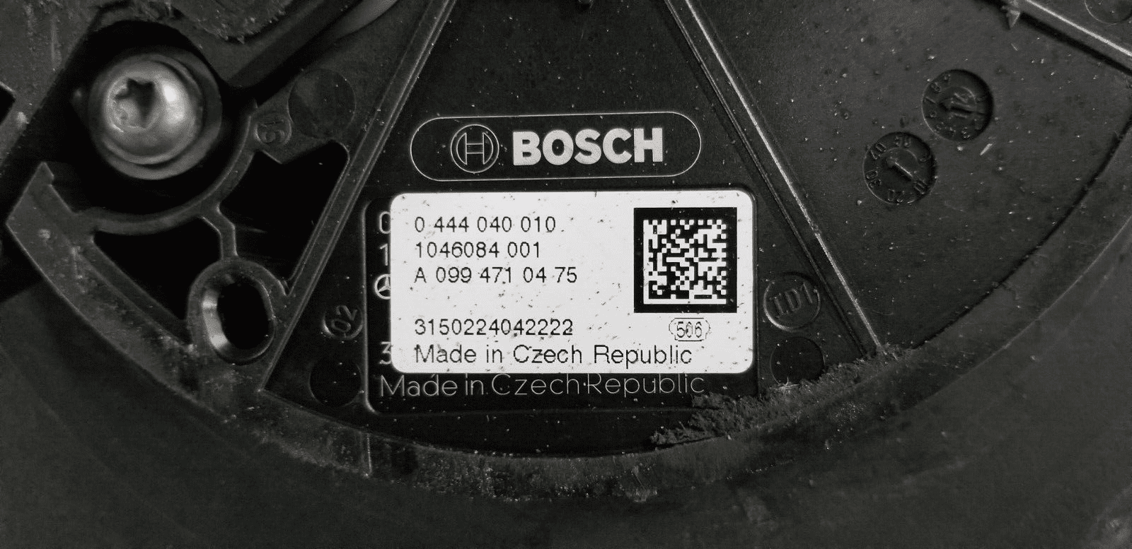 Mercedes Benz E-Class W212 AdBlue Tank With Pump A2124700200 |O - Image 5