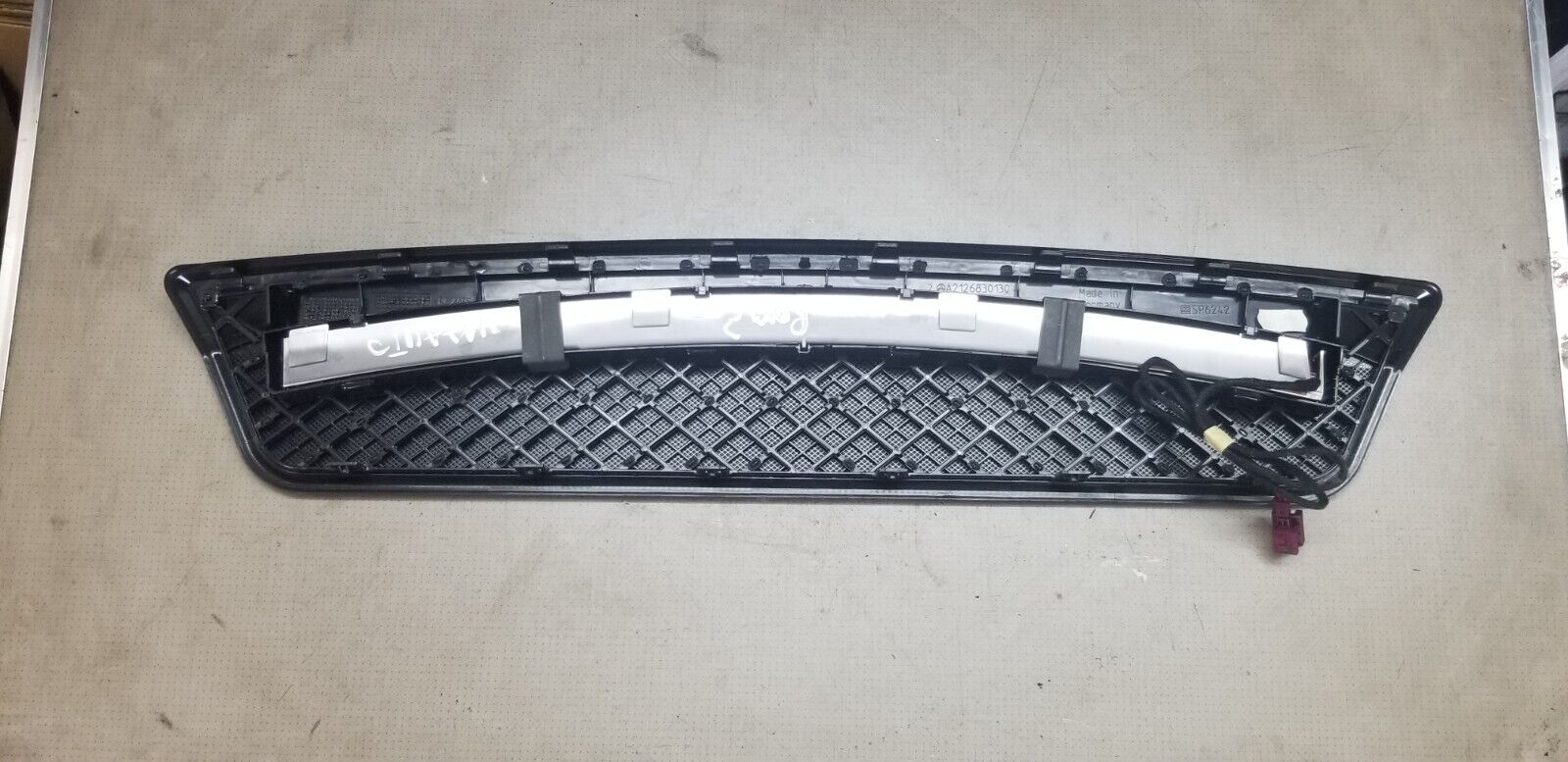 Mercedes-Benz E220 W212 Saloon 2015 Rear Third Level Brake Light A2126830130 |O - Image 4