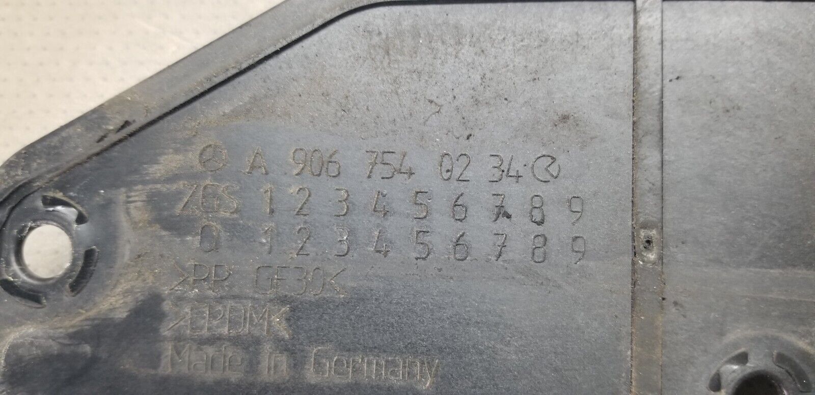 MERCEDES BENZ SPRINTER W906 FUEL FILLER SURROUNDING TRIM A9067540234 - Image 4