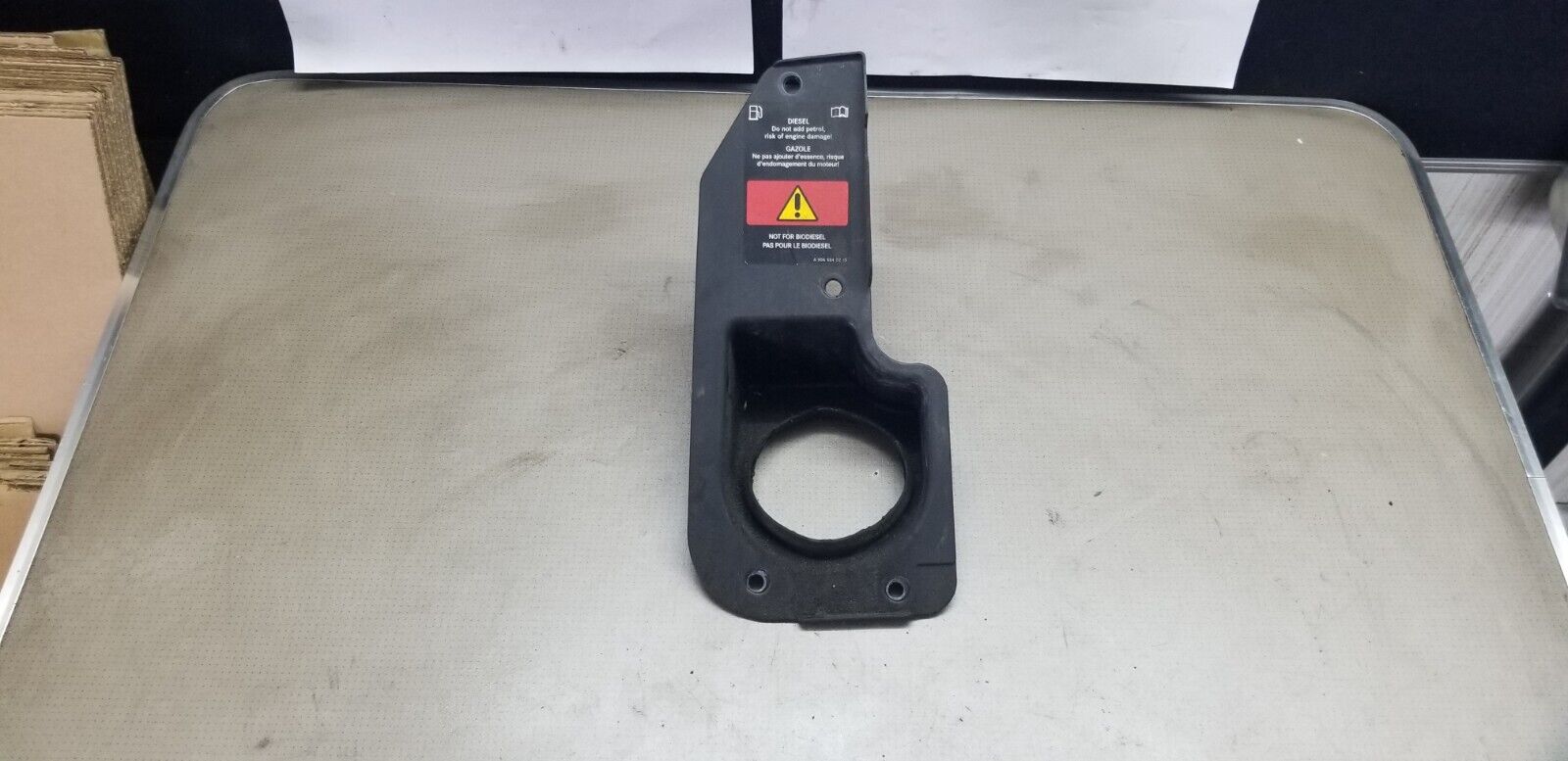 MERCEDES BENZ SPRINTER W906 FUEL FILLER SURROUNDING TRIM A9067540234