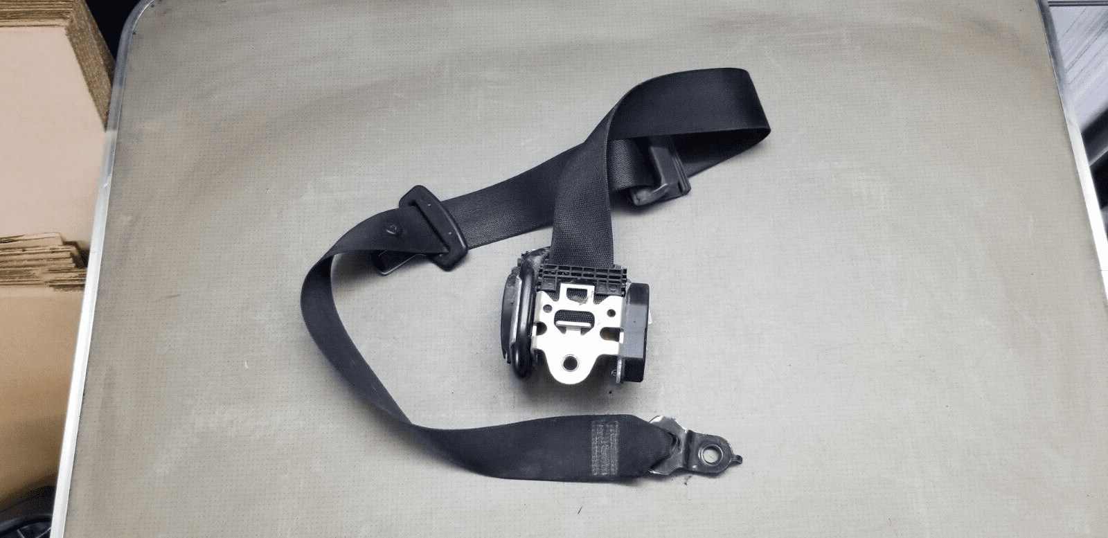 Mercedes-Benz Sprinter W906 Front Right Seatbelt A9068600285 |O - Image 3