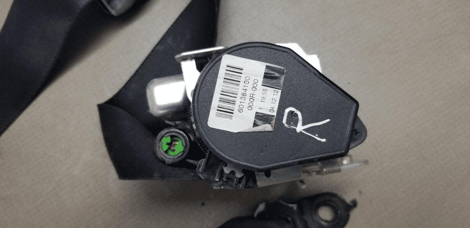 Mercedes-Benz Sprinter W906 Front Right Seatbelt A9068600285 |O - Image 4