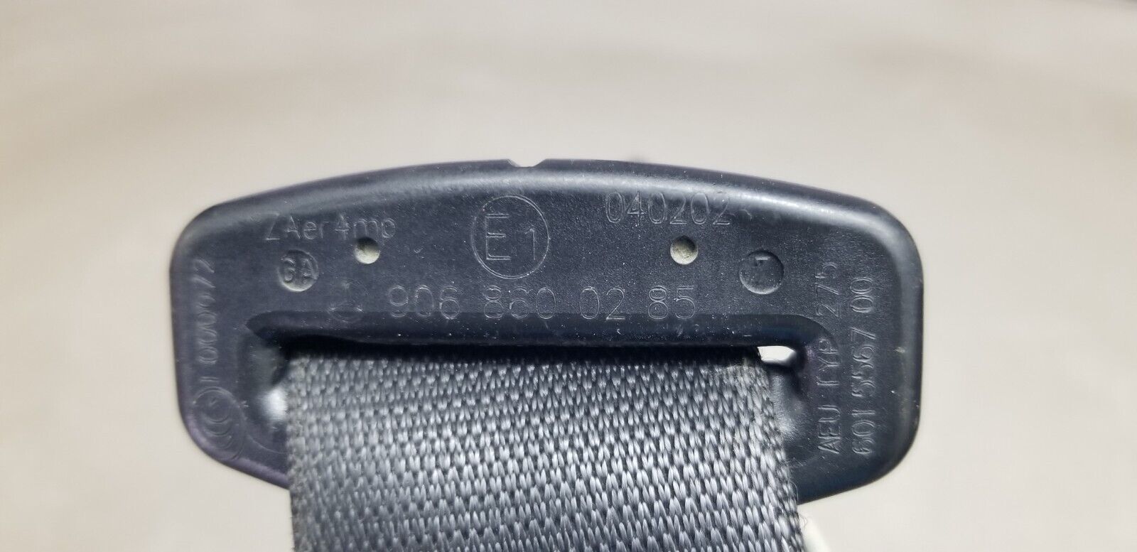 Mercedes-Benz Sprinter W906 Front Right Seatbelt A9068600285 |O - Image 6