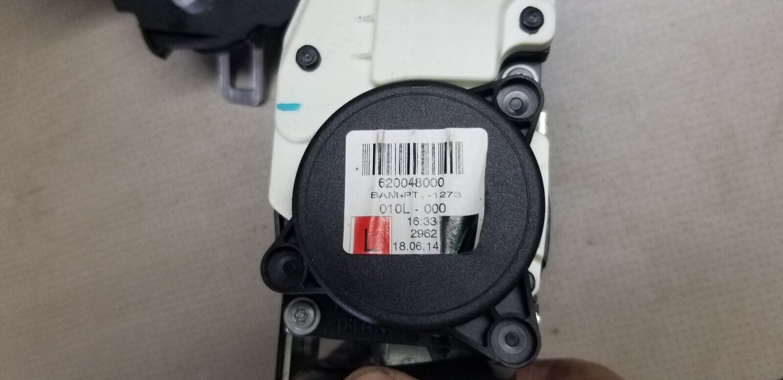 Mercedes Benz W212 E Class Facelift Front Seat Belt Left Side A2128600786 - Image 4