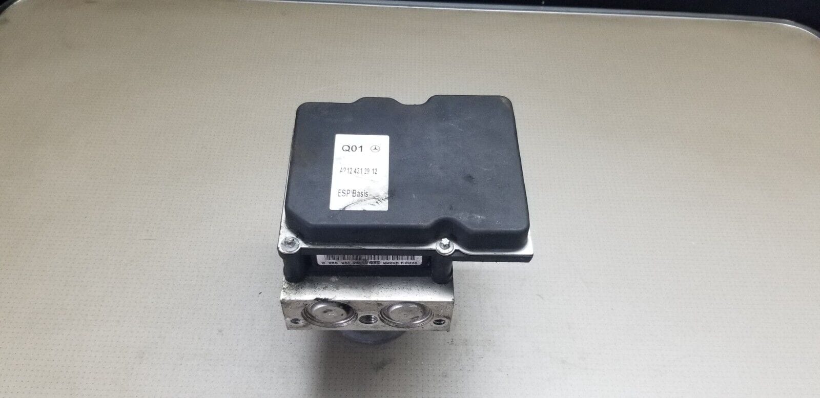 Mercedes Benz E Class ABS Pump 2009-2016 2.1L Om651.924 A2124313012 - Image 3