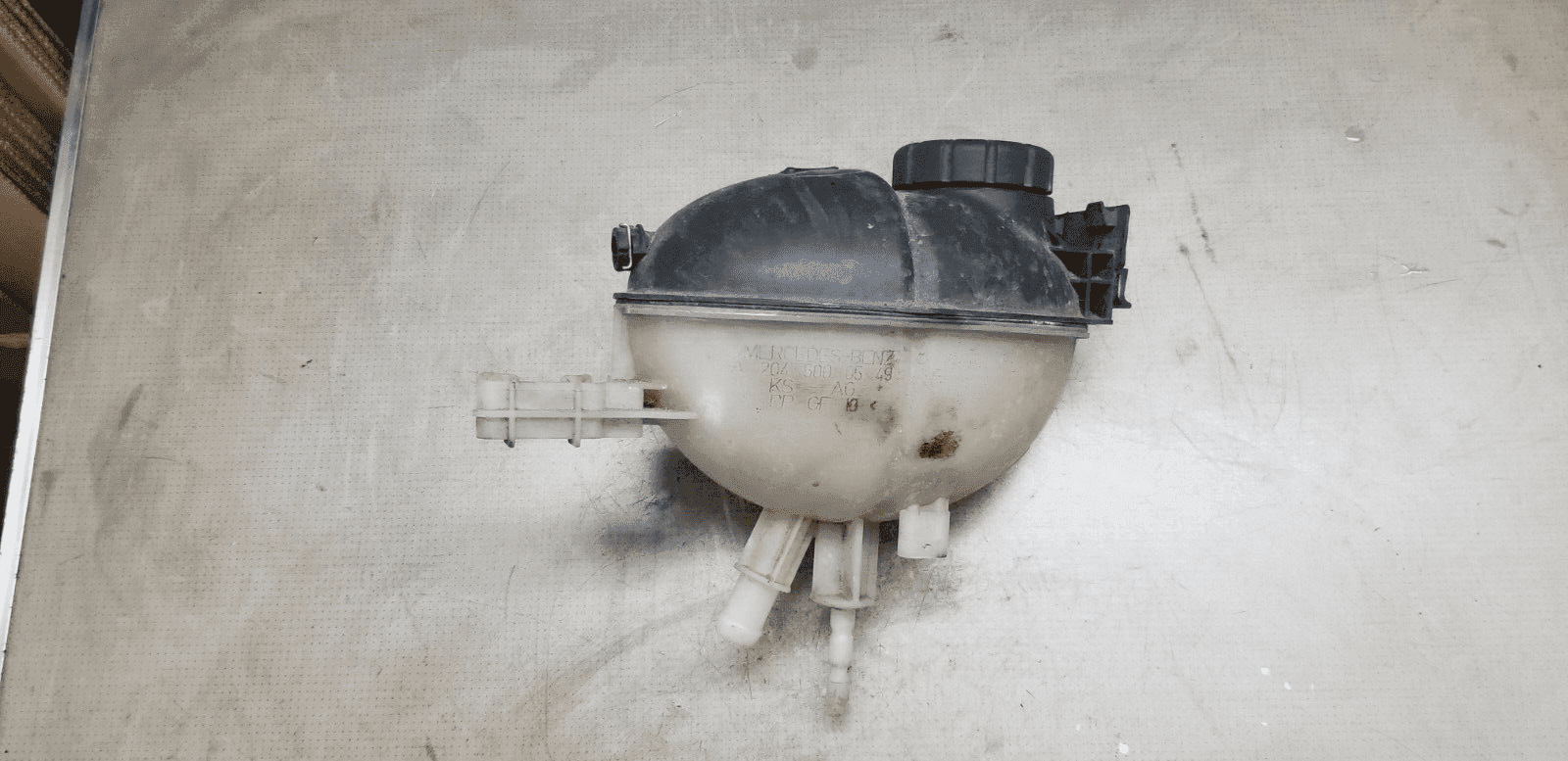 Mercedes E Class Coolant Expansion Tank 2015 Diesel W212 A2045000749