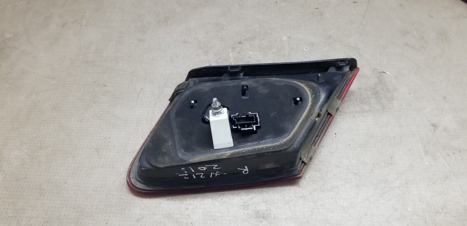 Mercedes Benz E Class Inner Tail Light Rear Right OSR E220 W212 Saloon 2015 |O - Image 4