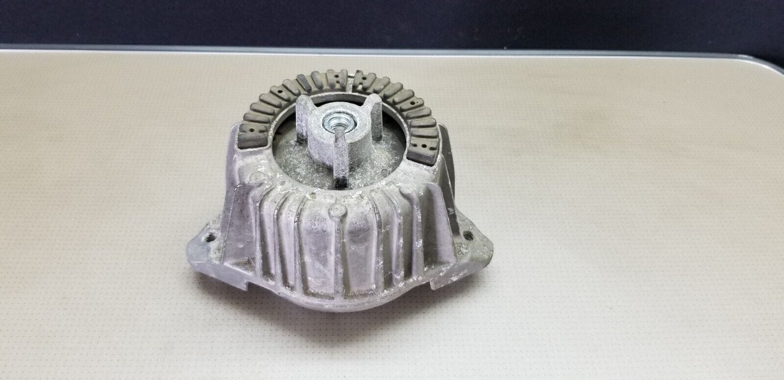 Mercedes E Class W212 Engine Mounting Right A 204 240 47 17 - Image 5