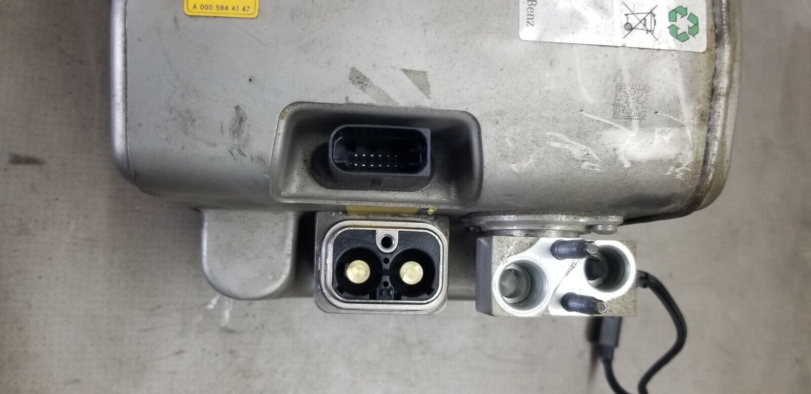 Mercedes E300 E-Class (S212) 2014 Hybrid Lithium Battery – A7893409801 - Image 3