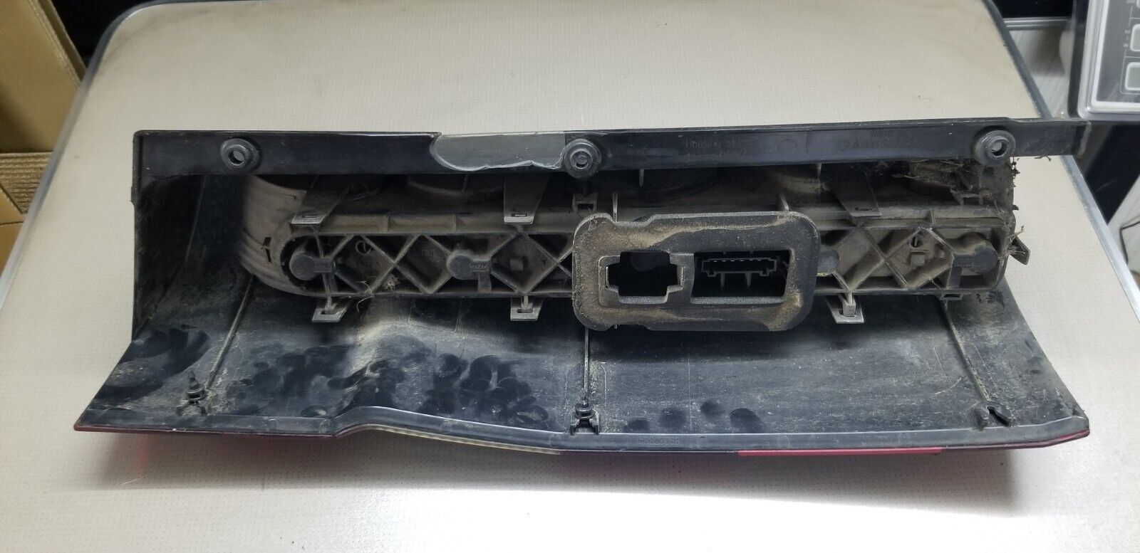 MERCEDES SPRINTER 2006-2018 REAR DRIVER SIDE TAIL LIGHT A9068200264 - Image 4