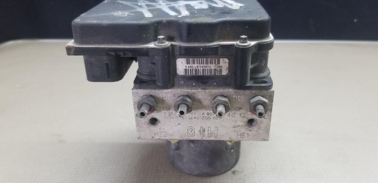 Used ABS Pump Module 0265951520 A0074314612 for Mercedes Sprinter