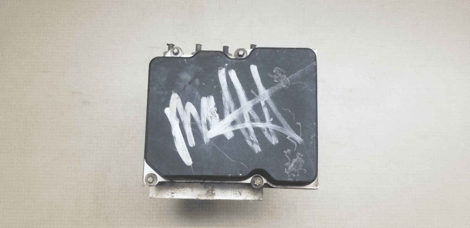 Mercedes Sprinter ABS Pump Module 0265951520 A0074314612 top view