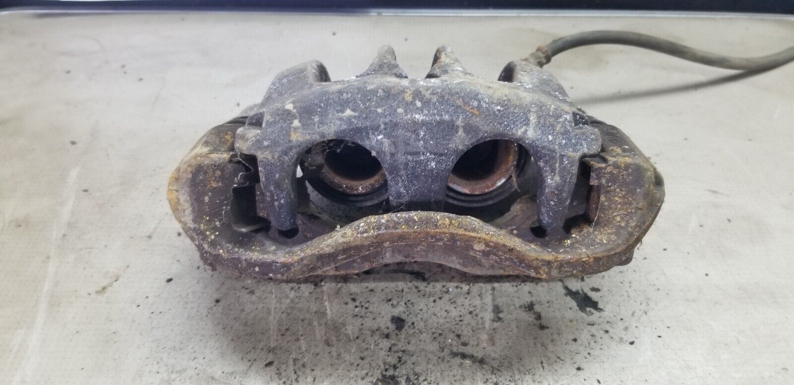 MERCEDES SPRINTER BRAKE CALIPER RIGHT FRONT 2.1 DIESEL W906 2014 - Image 3