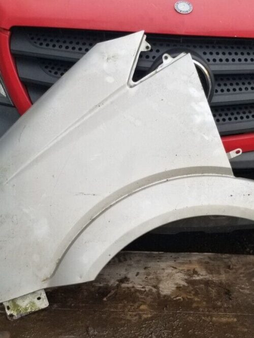 MERCEDES SPRINTER W906 FRONT PASSENGER  SIDE WHITE WING/FENDER 2014-2017 SILVER