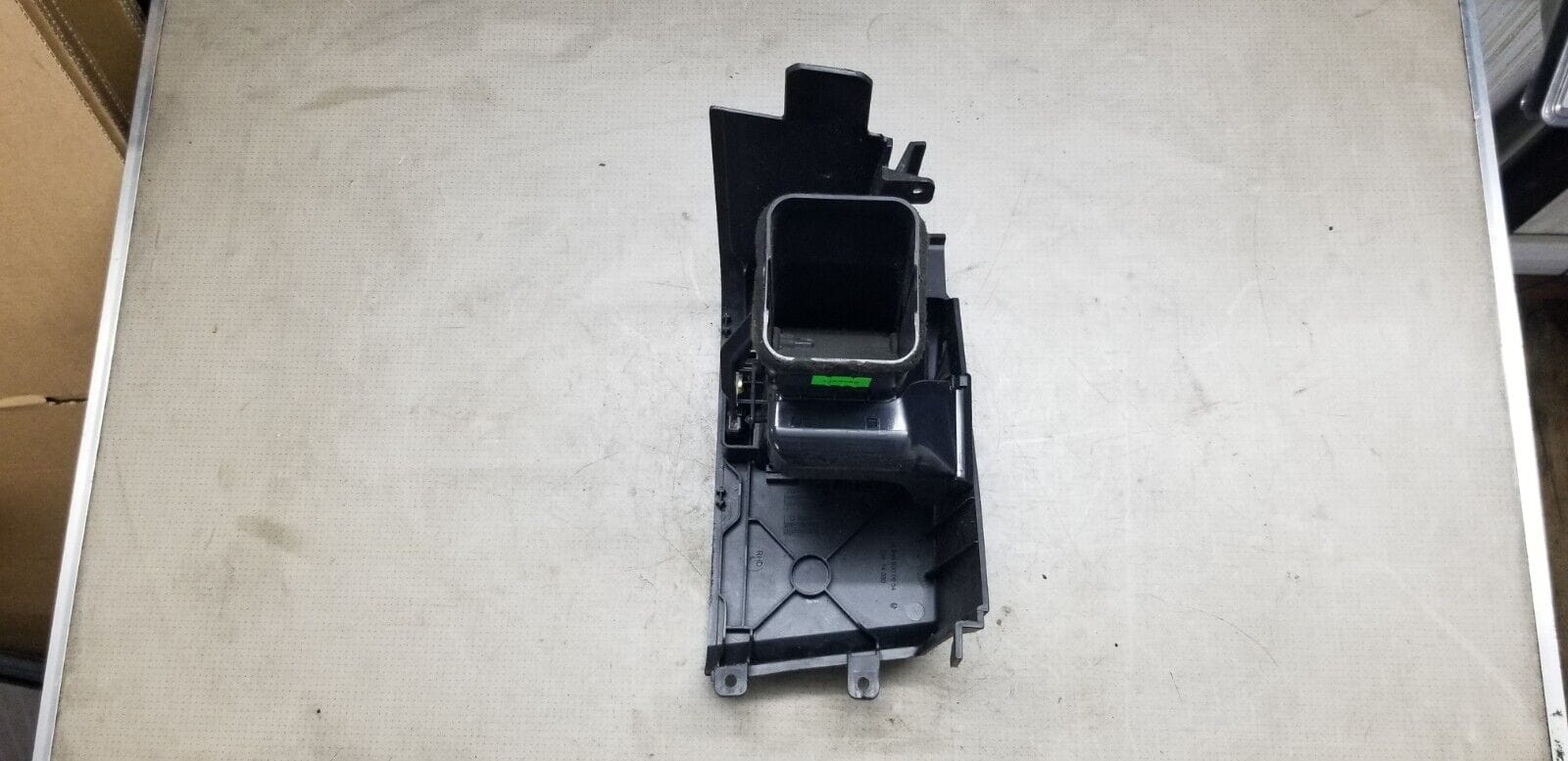 MERCEDES SPRINTER W906 Passenger Dash Air Vent 2015 Diesel A9068300654 - Image 5