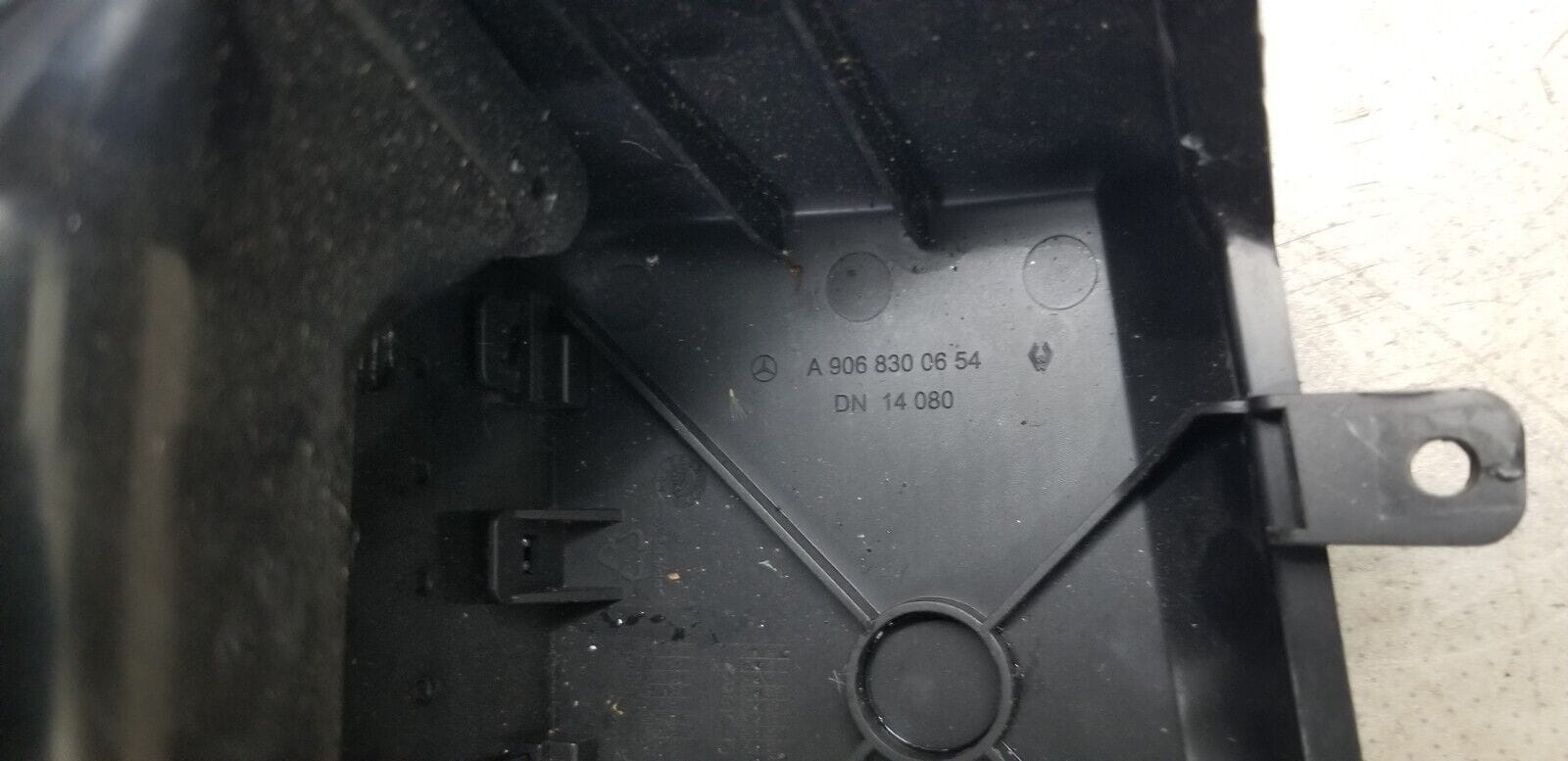 MERCEDES SPRINTER W906 Passenger Dash Air Vent 2015 Diesel A9068300654 - Image 6