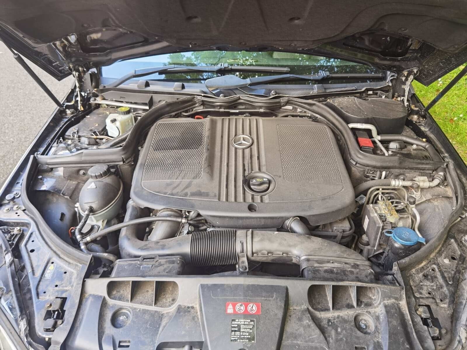 Mercedes Benz E220 SPORT ED125 CDI BLUE-CY A - Image 6