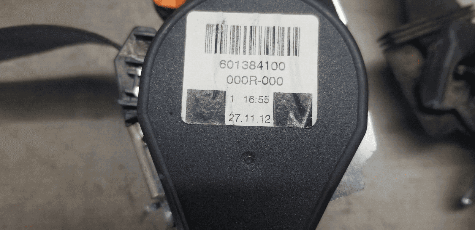 Mercedes-Benz Sprinter W906 Front Left N/S Seat Belt Black A9068600285 - Image 3