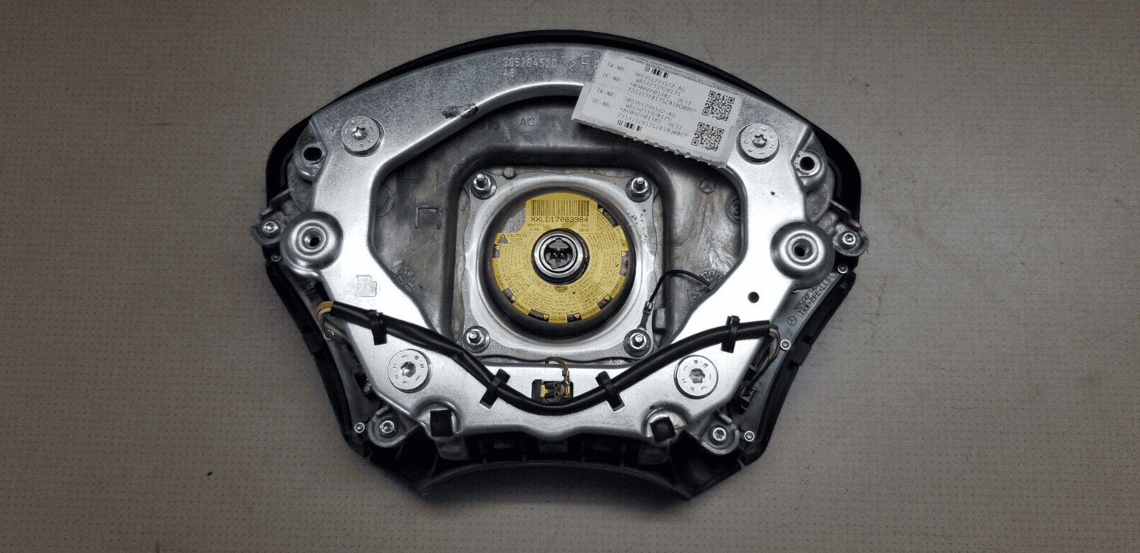 Mercedes-Benz Sprinter W906 Multifunctional Steering Wheel Airbag A9068601302 - Image 3