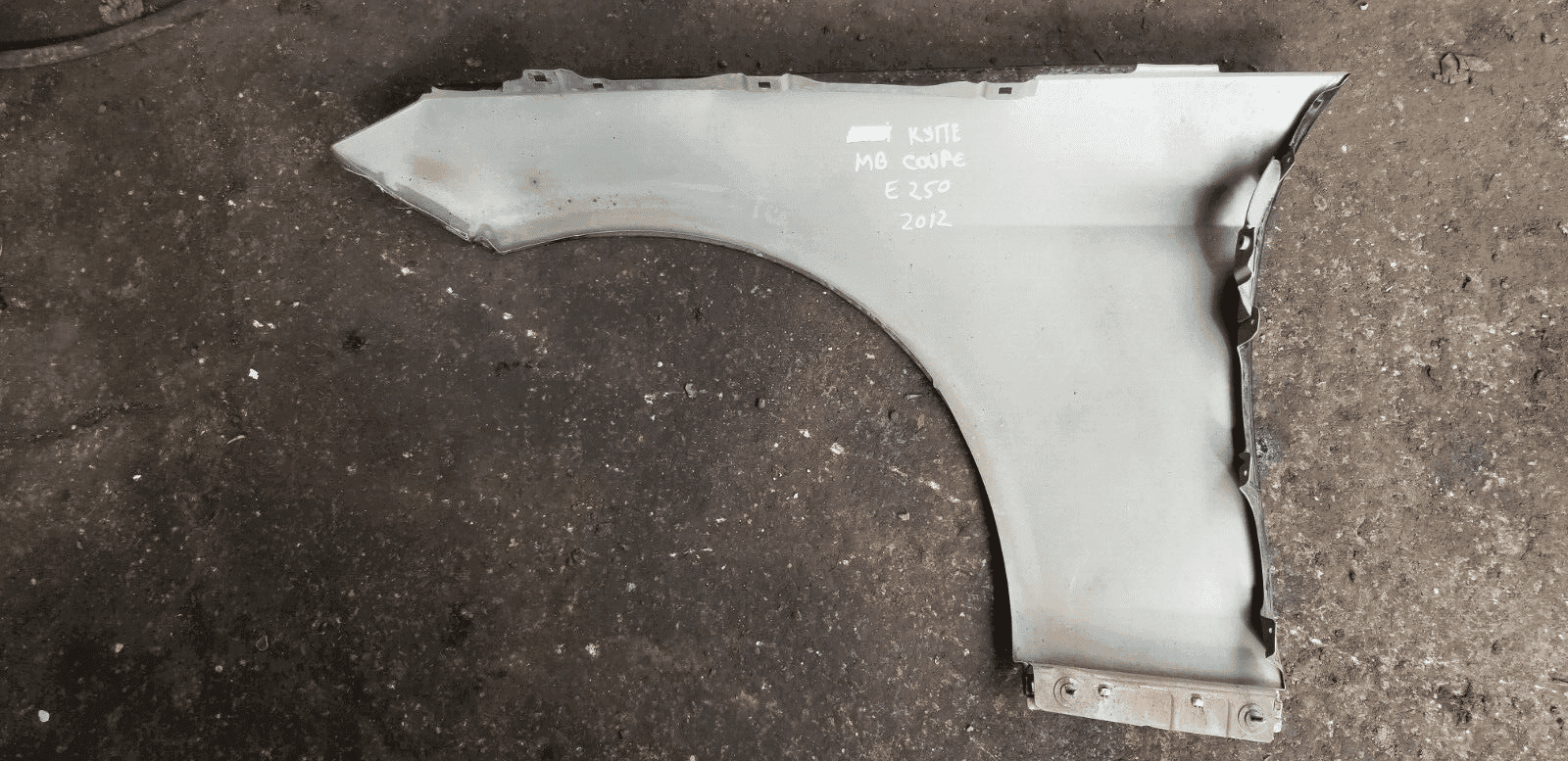 Mercedes E Class C207 Coupe Wing Panel Driver Right Side - Image 5