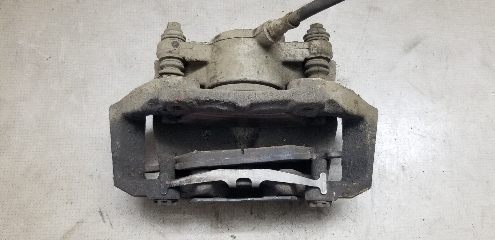 Mercedes E Class C207 E250 2.1 CDI Front Brake Caliper Passenger Side - Image 4