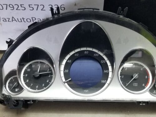Mercedes E W212 Instrument Cluster Speedometer A2129004313 E250 2.1 CDI 2012