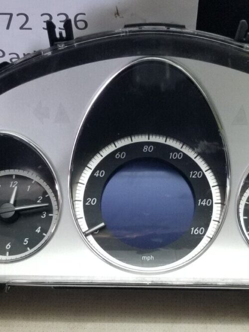 Mercedes E W212 Instrument Cluster Speedometer A2129004313 E250 2.1 CDI 2012