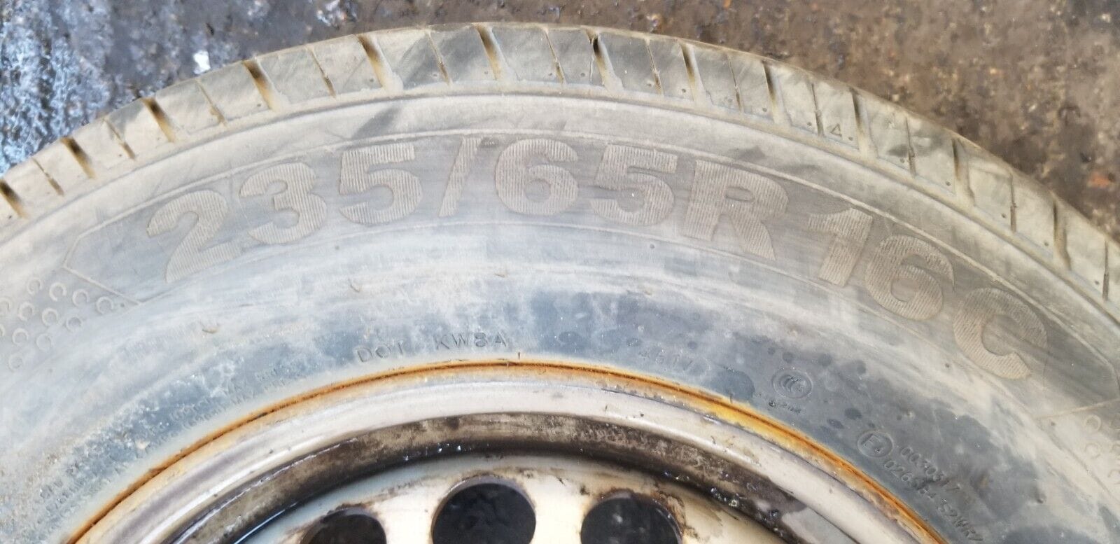 Mercedes Sprinter Steel Wheel with Tyre 235/65R/16C |O - Image 7