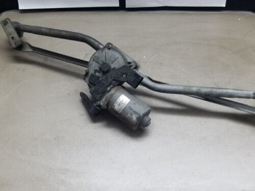 Mercedes Sprinter Volkswagen Crafter Windscreen Wiper Motor and linkage A9068200140 |O