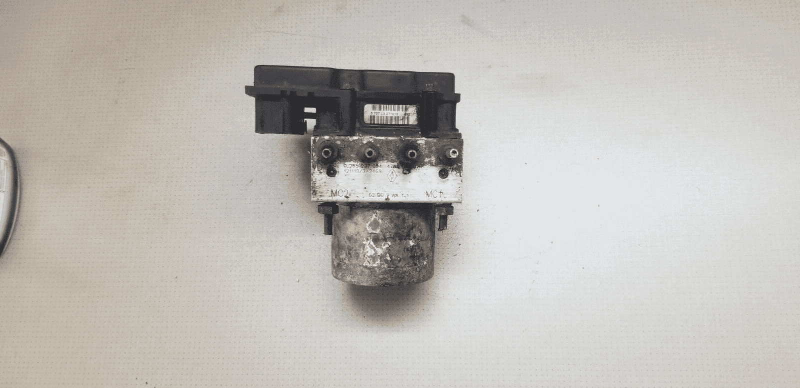Renault Master/Vauxhall Movano ABS Pump Module 2.0 Diesel 0265801133 476606497R - Image 6