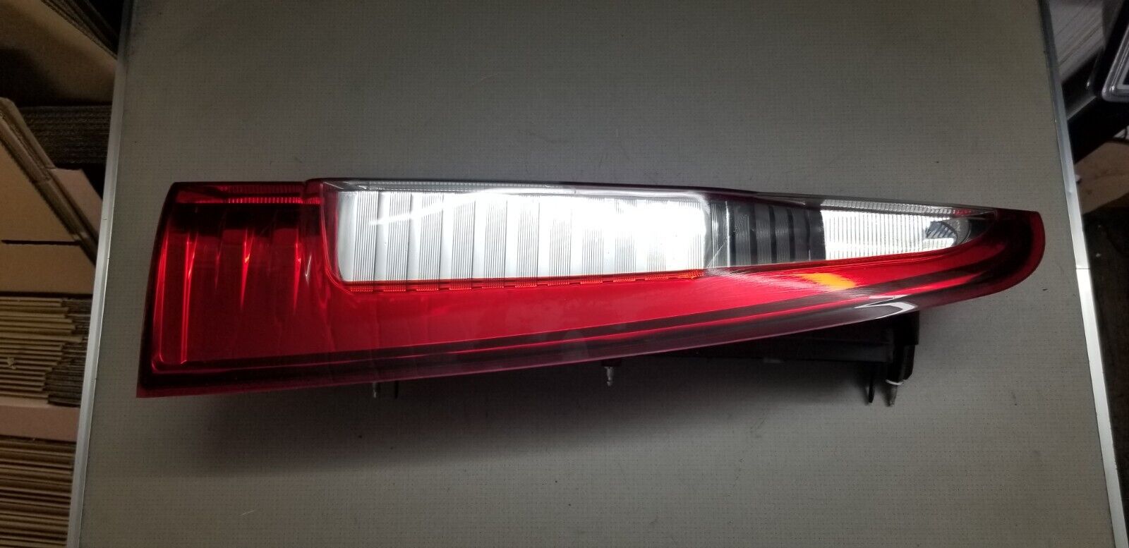 RENAULT MASTER/MOVANO DRIVER SIDE REAR LIGHT - Image 4