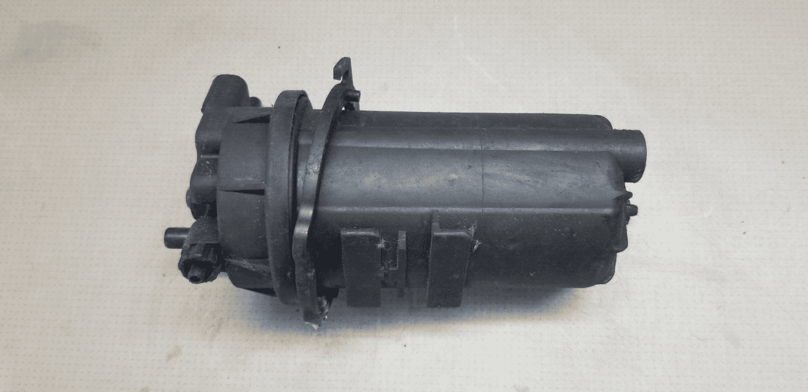 RENAULT TRAFIC 2.0 DIESEL FUEL FILTER HOUSING 8200780972 - Image 3