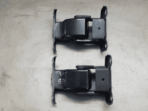 RENAULT TRAFIC 2013 REAR DOOR HINGES RIGHT SIDE  527428C 57854C PAIR