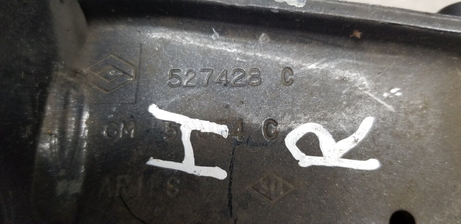 RENAULT TRAFIC 2013 REAR DOOR HINGES RIGHT SIDE 527428C 57854C PAIR - Image 8