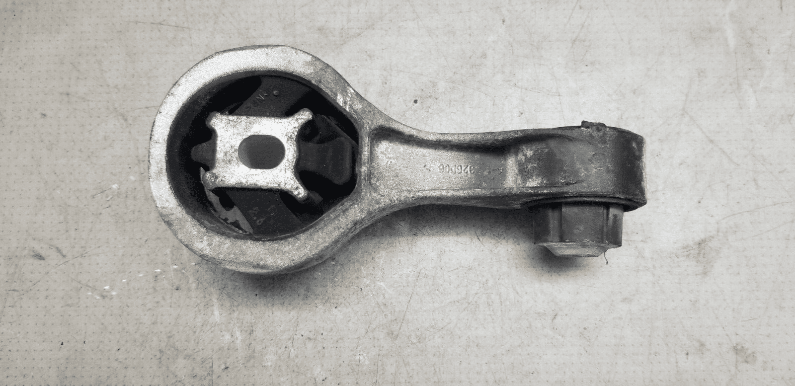 RENAULT TRAFIC MK3 X82 Right Side Engine Mount 93853920 1.6D 2016 - Image 3