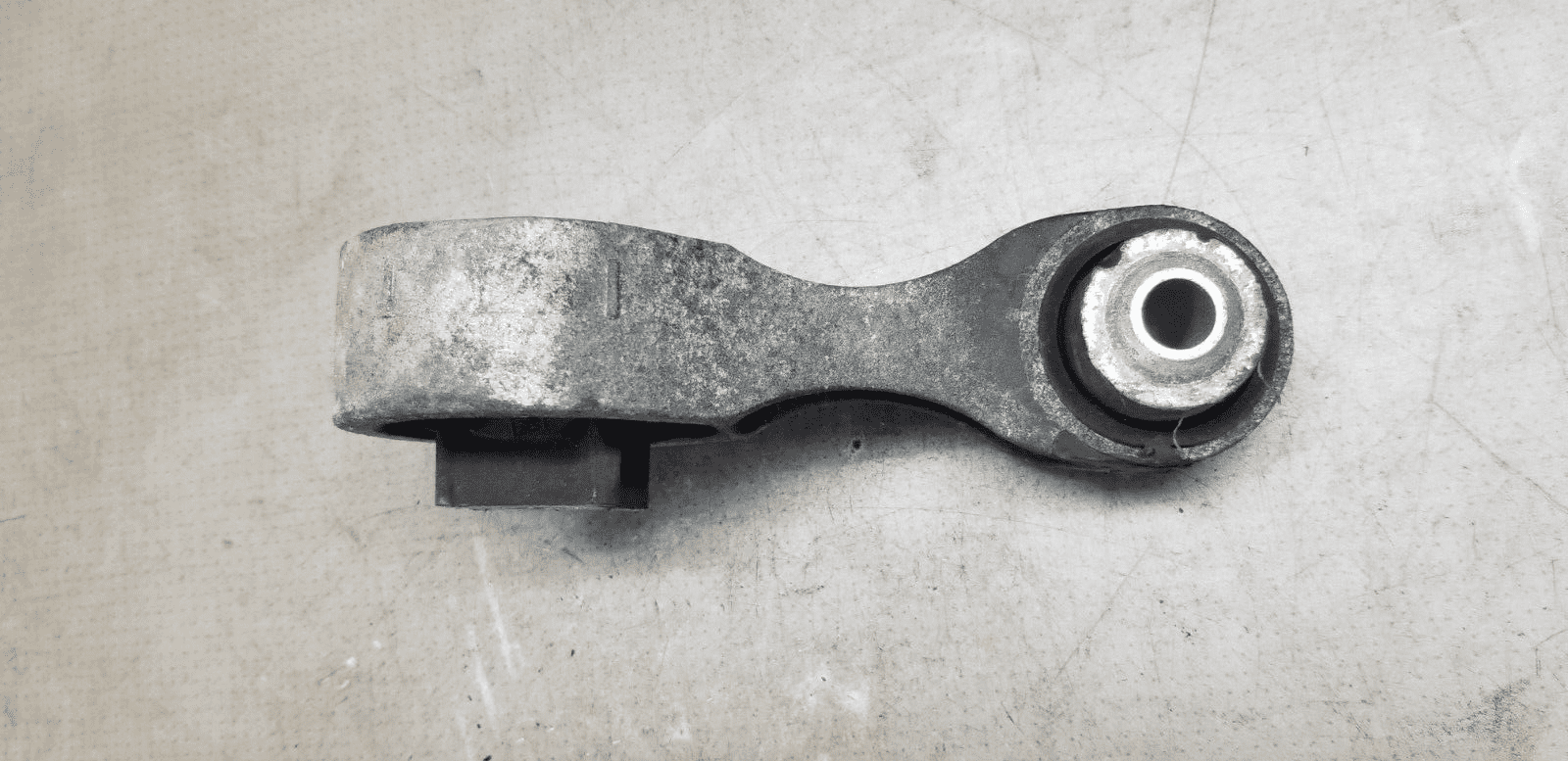 RENAULT TRAFIC MK3 X82 Right Side Engine Mount 93853920 1.6D 2016 - Image 4