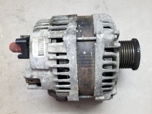 Renault Trafic Vivaro alternator 231004028R front view