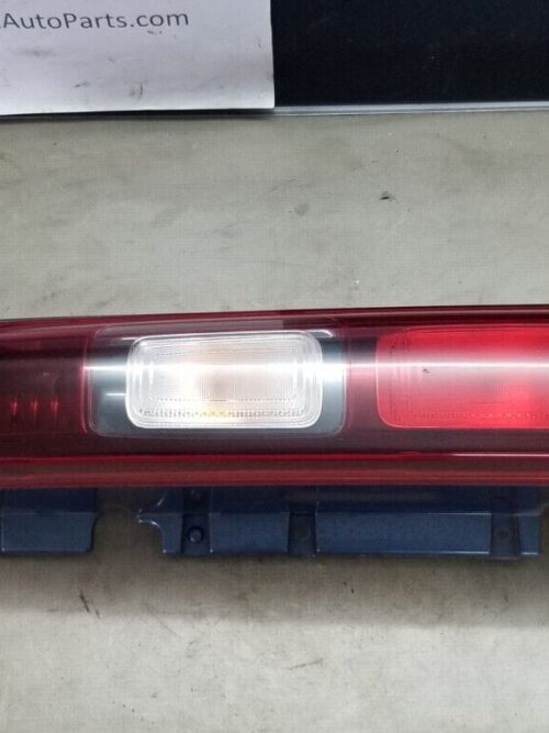 RENAULT TRAFIC VAUXHALL Vivaro 2900 Sportive Cdti Rear Tail Light RIGHT Side