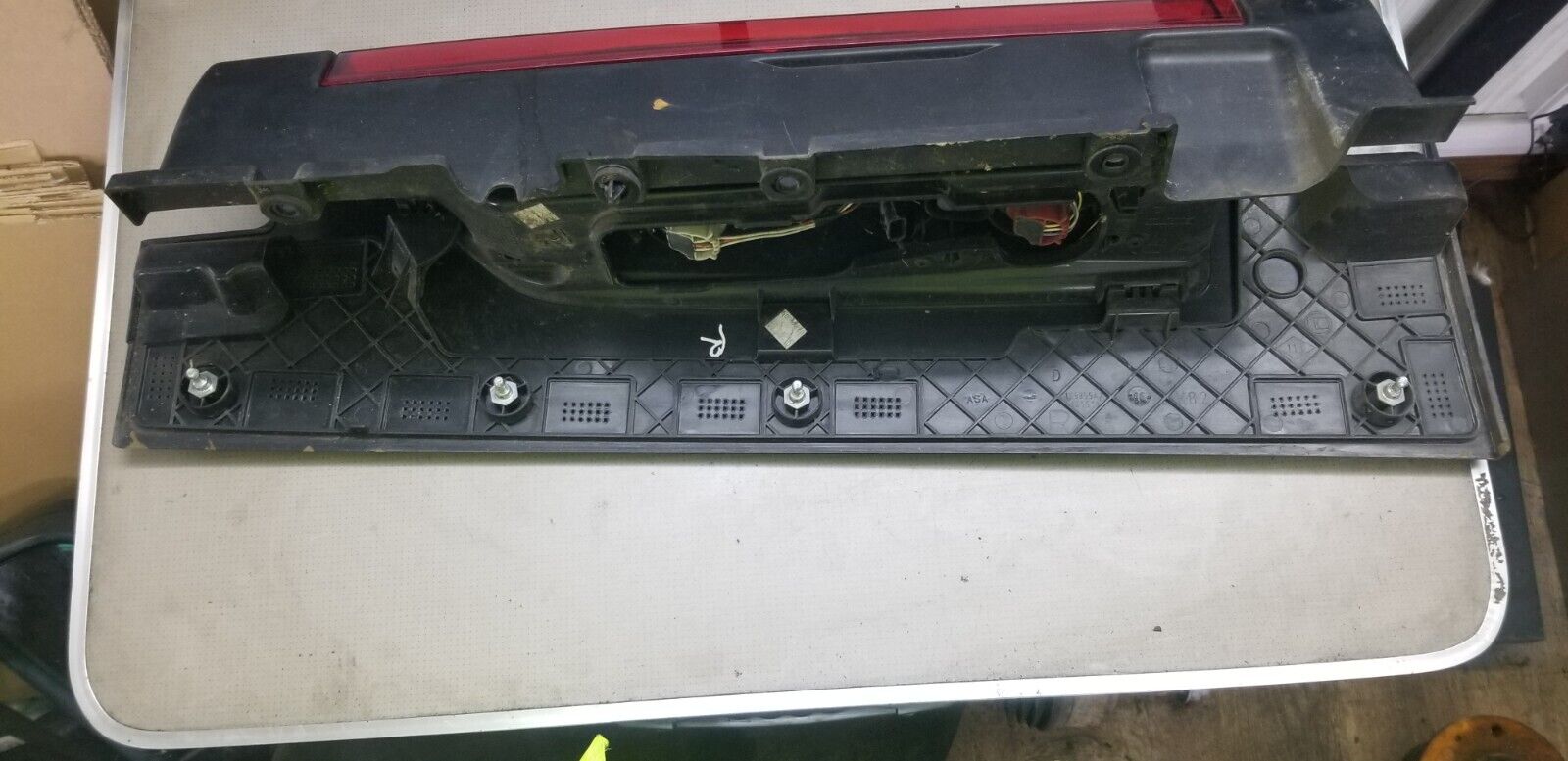 RENAULT TRAFIC VIVARO MK3 2015 DRIVER SIDE REAR TAIL LIGHT O/S/R - Image 5