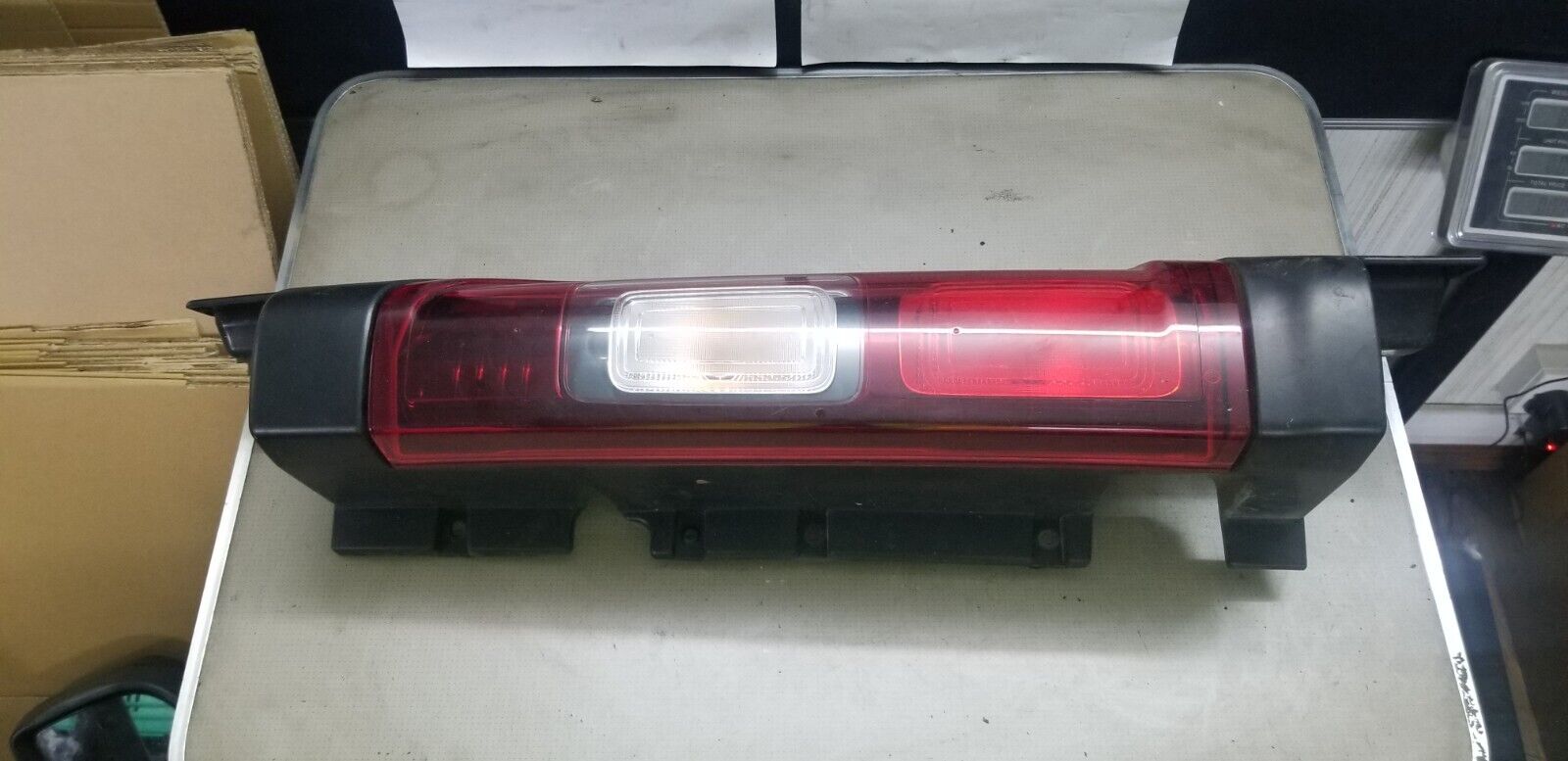 RENAULT TRAFIC VIVARO MK3 2015 DRIVER SIDE REAR TAIL LIGHT O/S/R