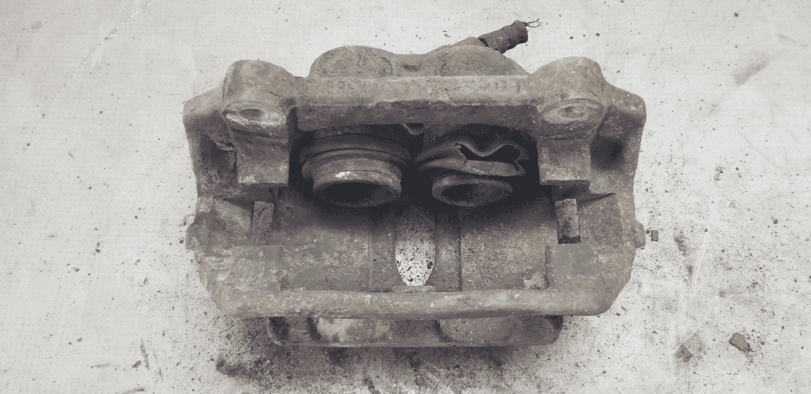 RENAULT TRAFIC VIVARO PRIMASTAR CALIPER FRONT DRIVER SIDE 2007-2013 - Image 3