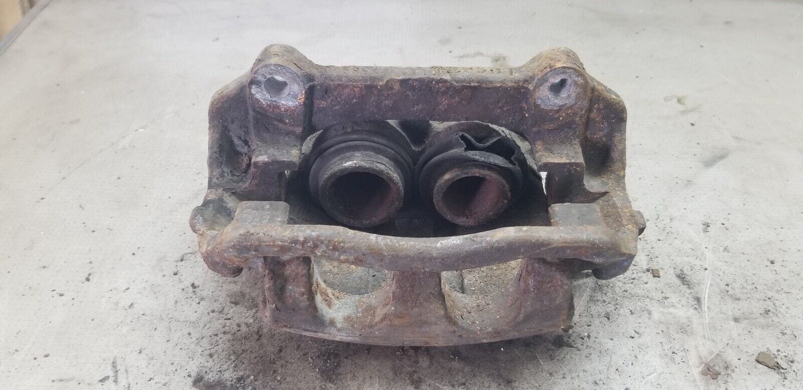 RENAULT TRAFIC VIVARO PRIMASTAR CALIPER FRONT DRIVER SIDE 2007-2013 - Image 4