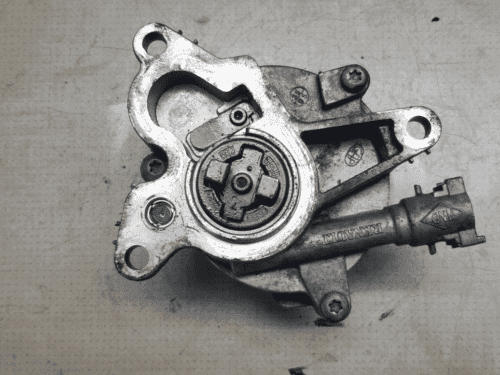 Renault Megane 2.0 Diesel Vacuum Pump  8200376925