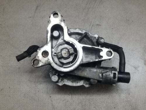 Renault Trafic II Vauxhall Vivaro  2.0 DCI Diesel Vacuum Pump 146502570R