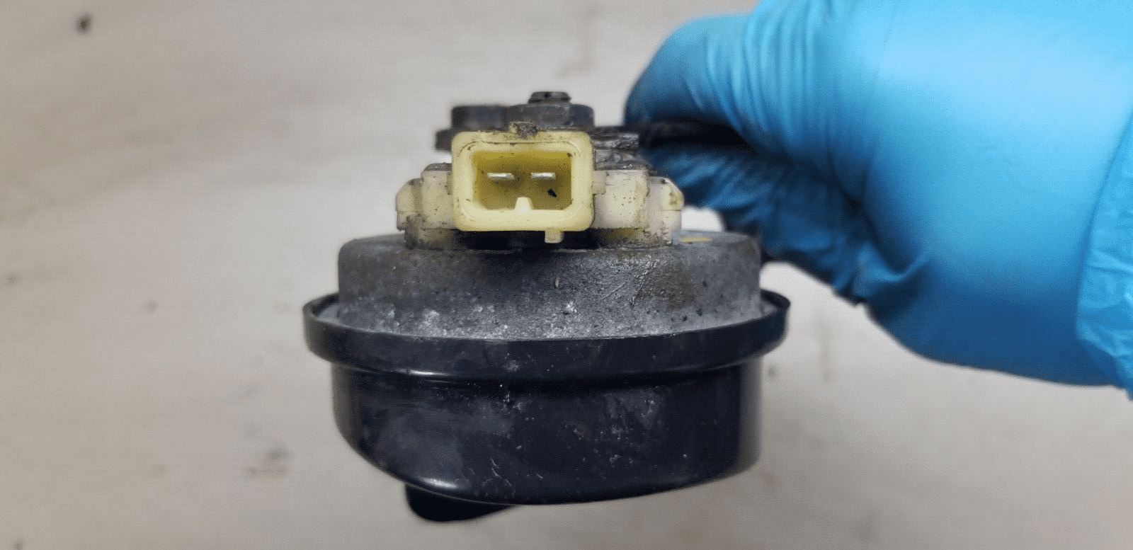 Renault Trafic MK3 1.6 DCI Vivaro B 2015-19 Genuine Horn 256105748R - Image 5