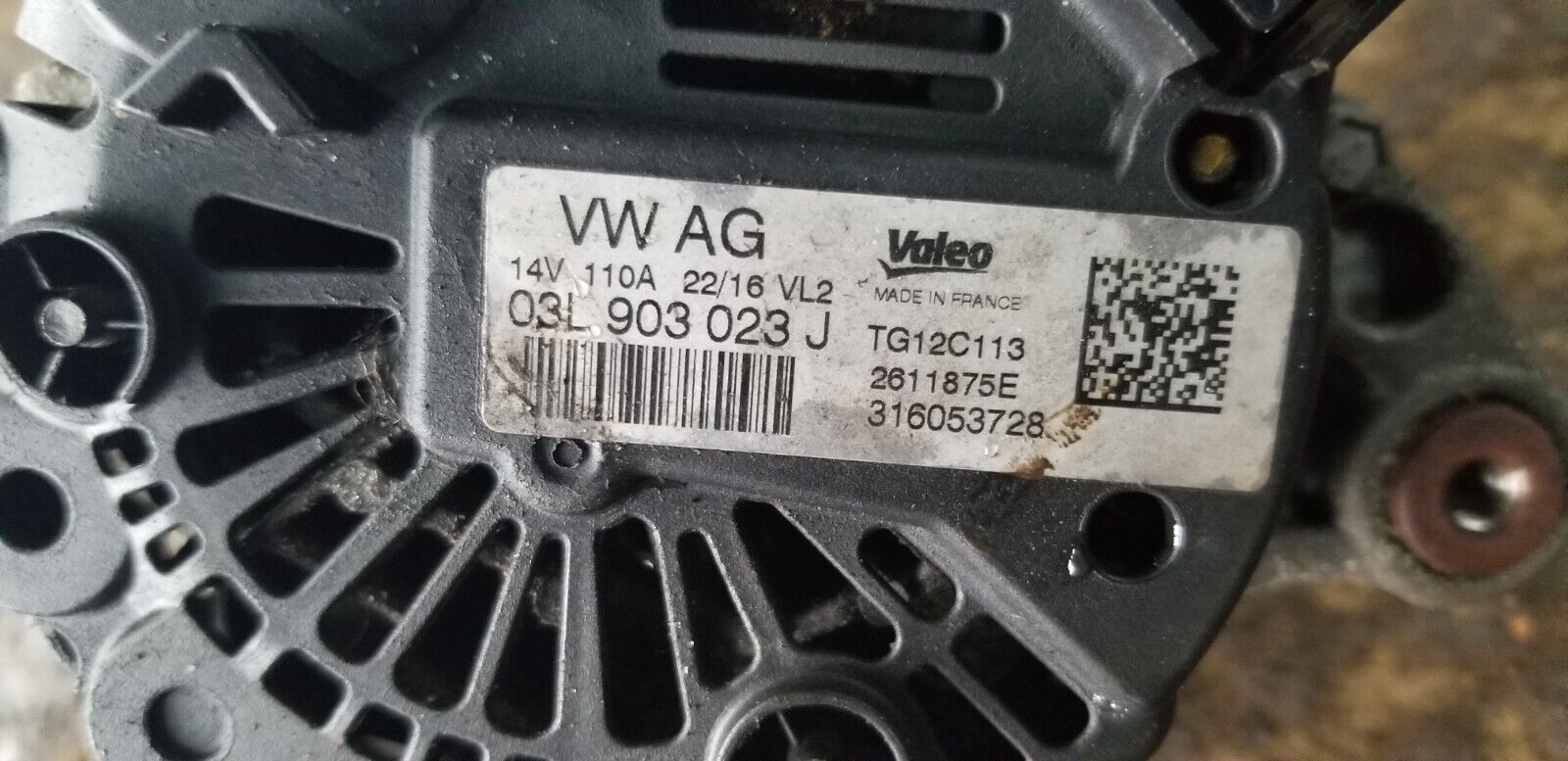 Skoda Rapid 2016 03L903023J Alternator |O - Image 4