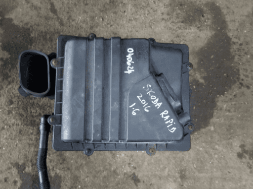 SKODA RAPID 2016 5DR AIR FILTER HOUSING & AIR MASS METER 6C0129601K